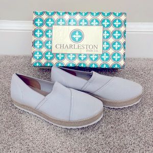 CHARLESTON Shoe Co. Size 7